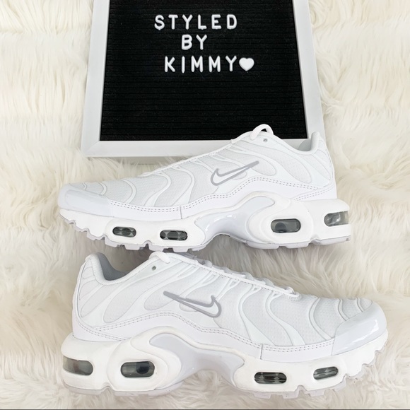 NIKE AIR MAX PLUS White Sneakers Shoes new - Picture 6 of 7